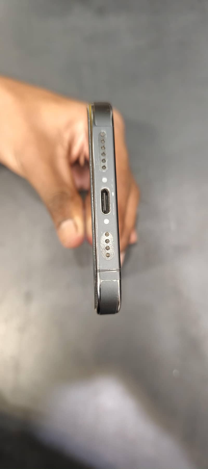 Apple iPhone 15 Pro Max 3