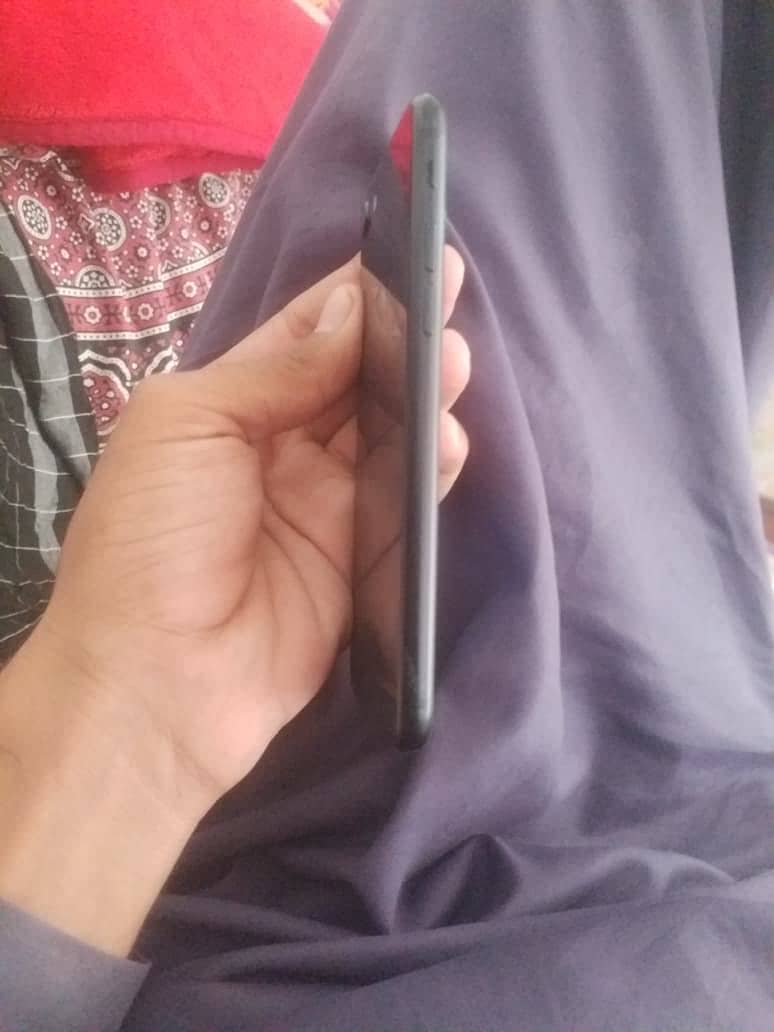 Apple iPhone SE2020 2