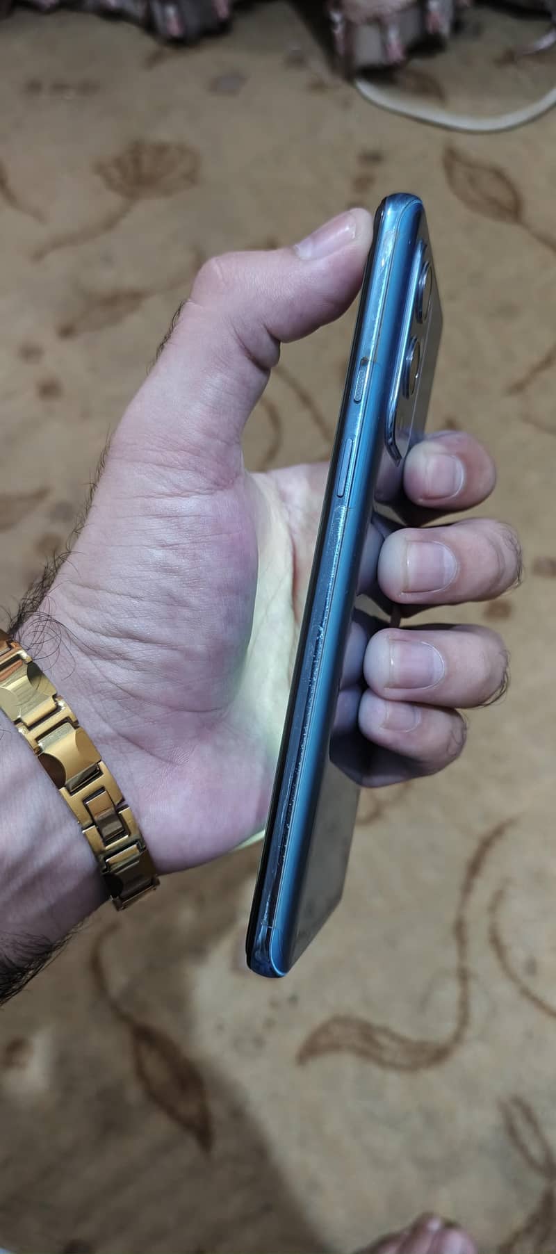 One Plus 9    12 /256 1