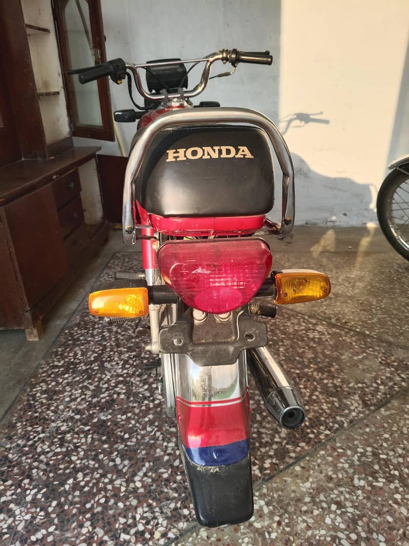 Honda CD 70 3