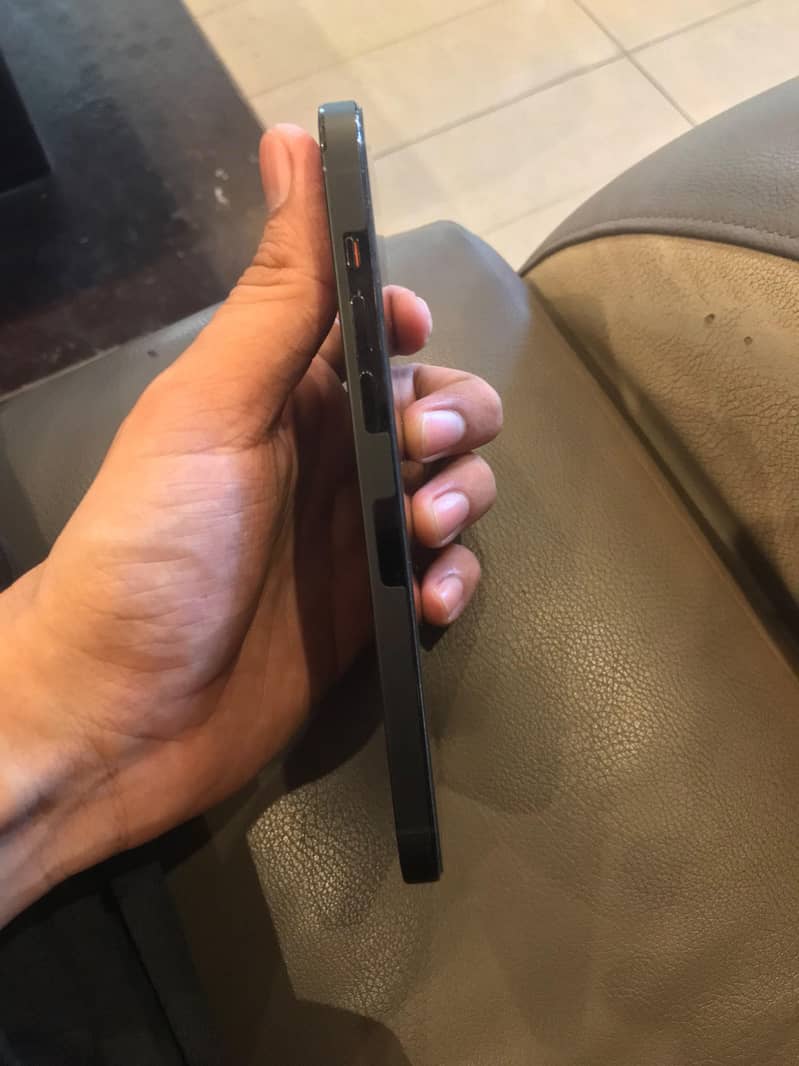 Apple iPhone 14 Pro Max 3
