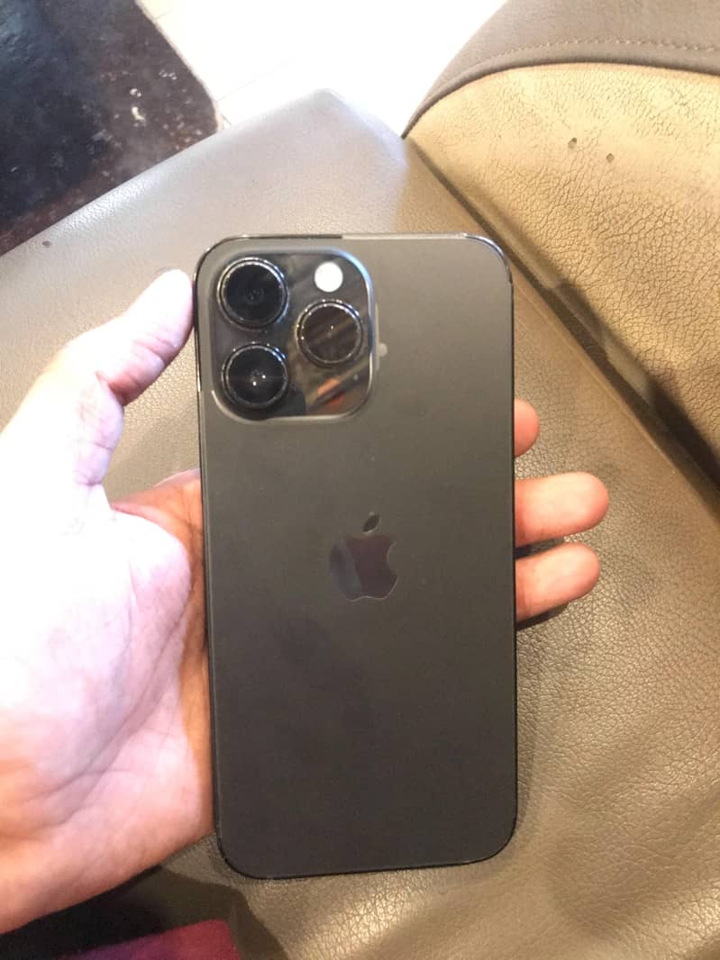 Apple iPhone 14 Pro Max 6