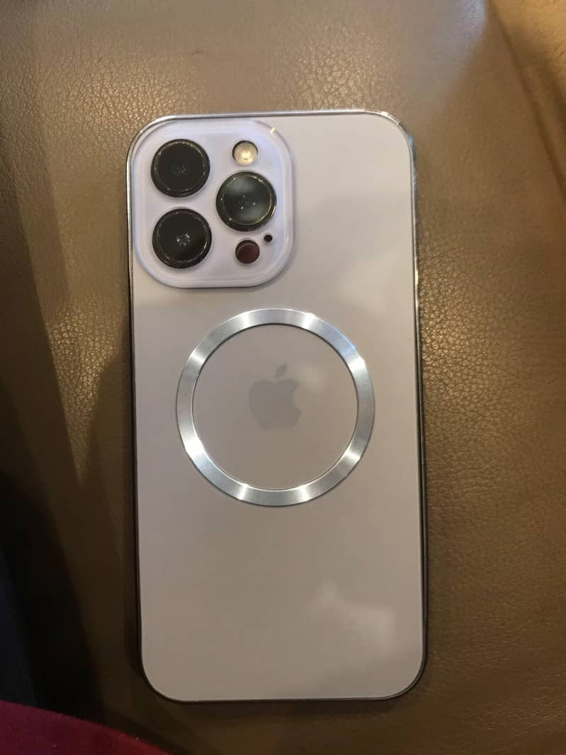 Apple iPhone 14 Pro Max 7