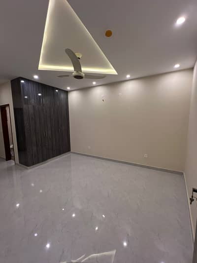 DHA Phase 5, 03 Bed, Luxurious House For Rent. Original Pictures Attached