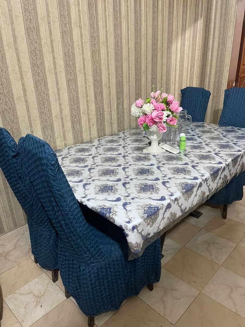 Dining table 6 chairs 0