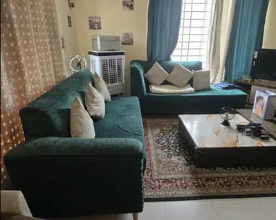 EMERLAD GREEN L SHAPED 4-5 SEATEE SOFA SET