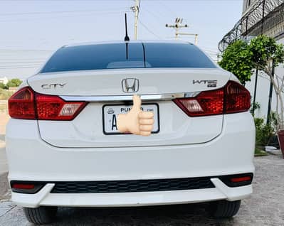 Honda city 1.2 Automatic New shape home used vehicle. Total genuine
