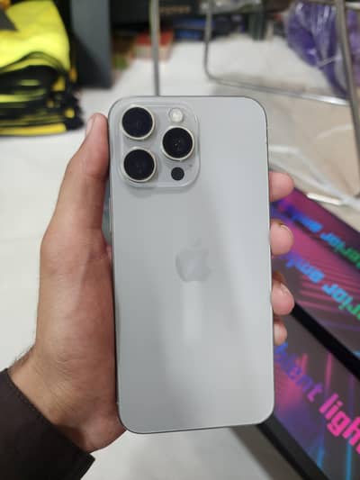 Apple iPhone 15 Pro Max 256.12 13 14 16 17