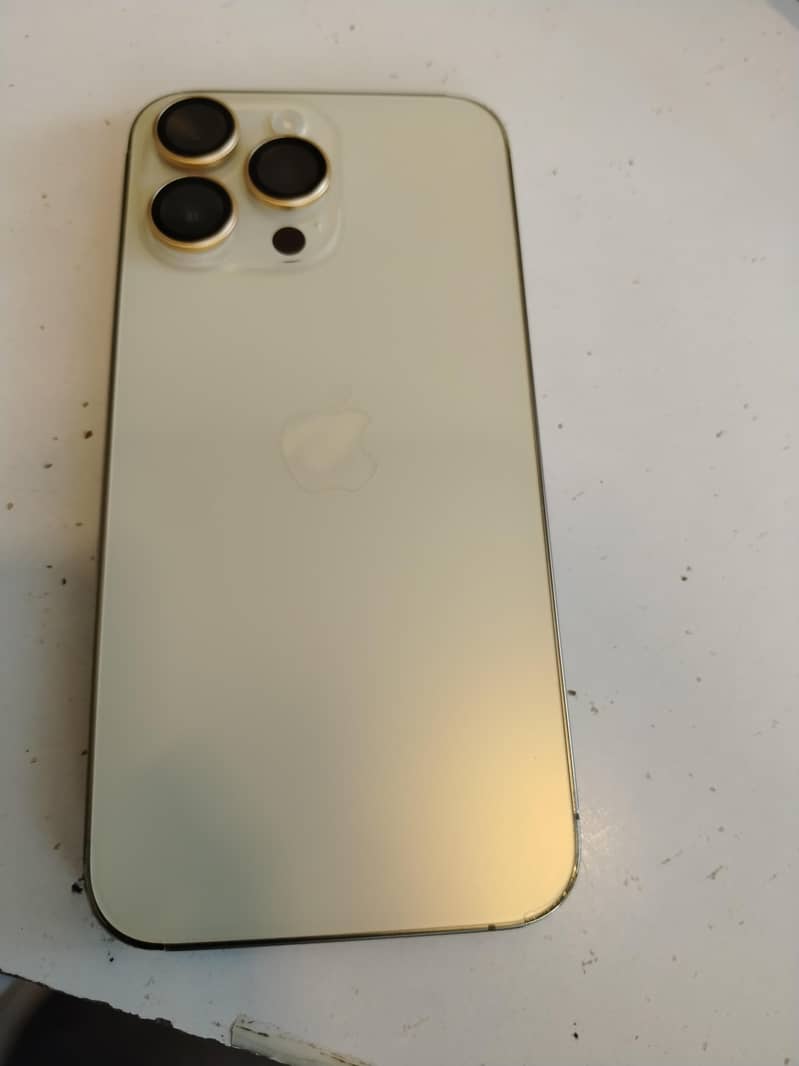 Apple iPhone 14 Pro Max 9