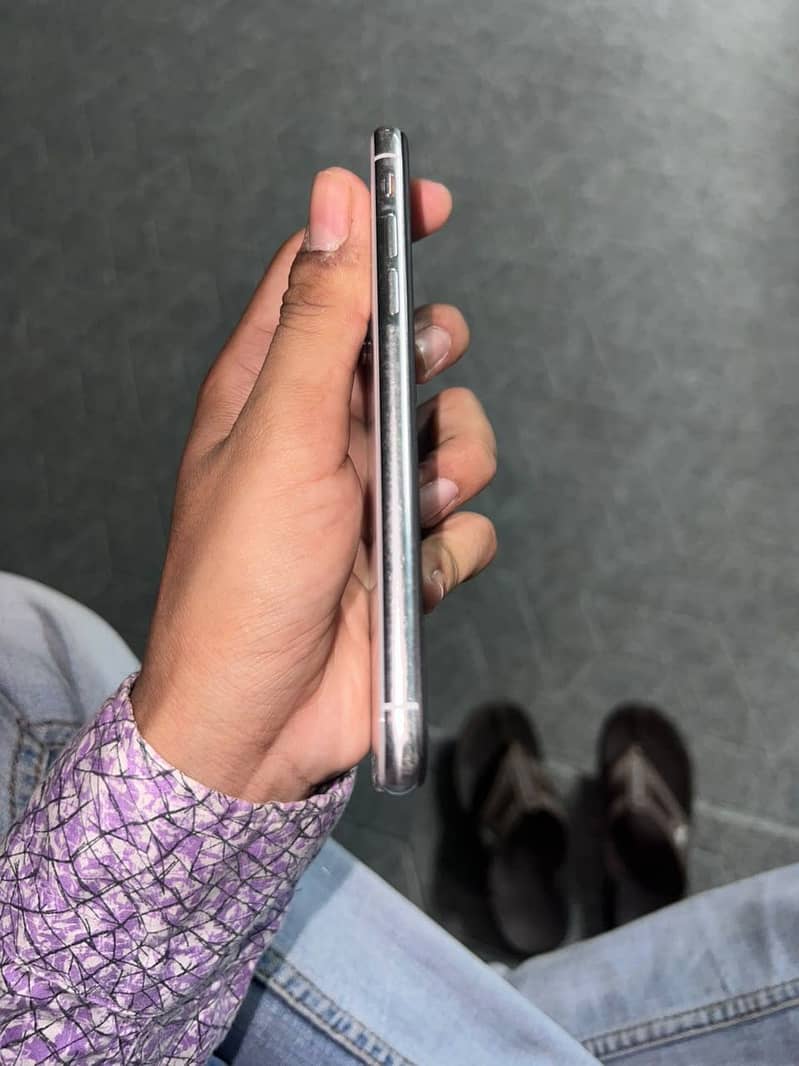 Apple iPhone X 2