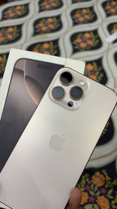 Apple iPhone 16 Pro Max