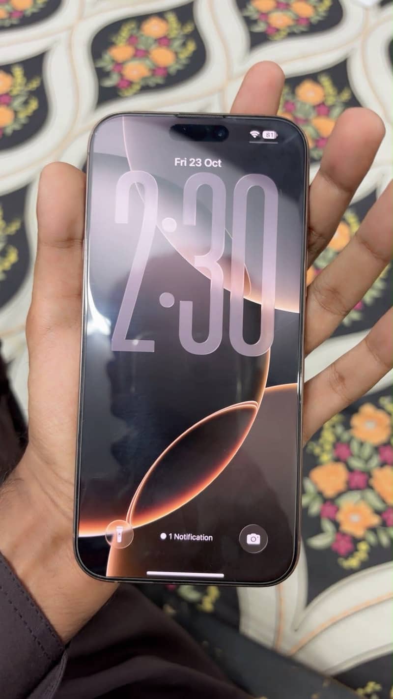 Apple iPhone 16 Pro Max 6