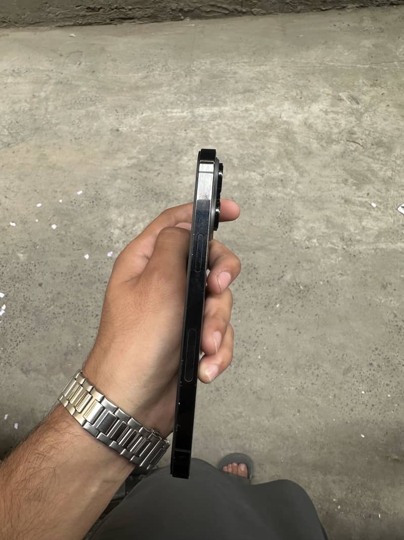 Apple iPhone 14 Pro Max 5