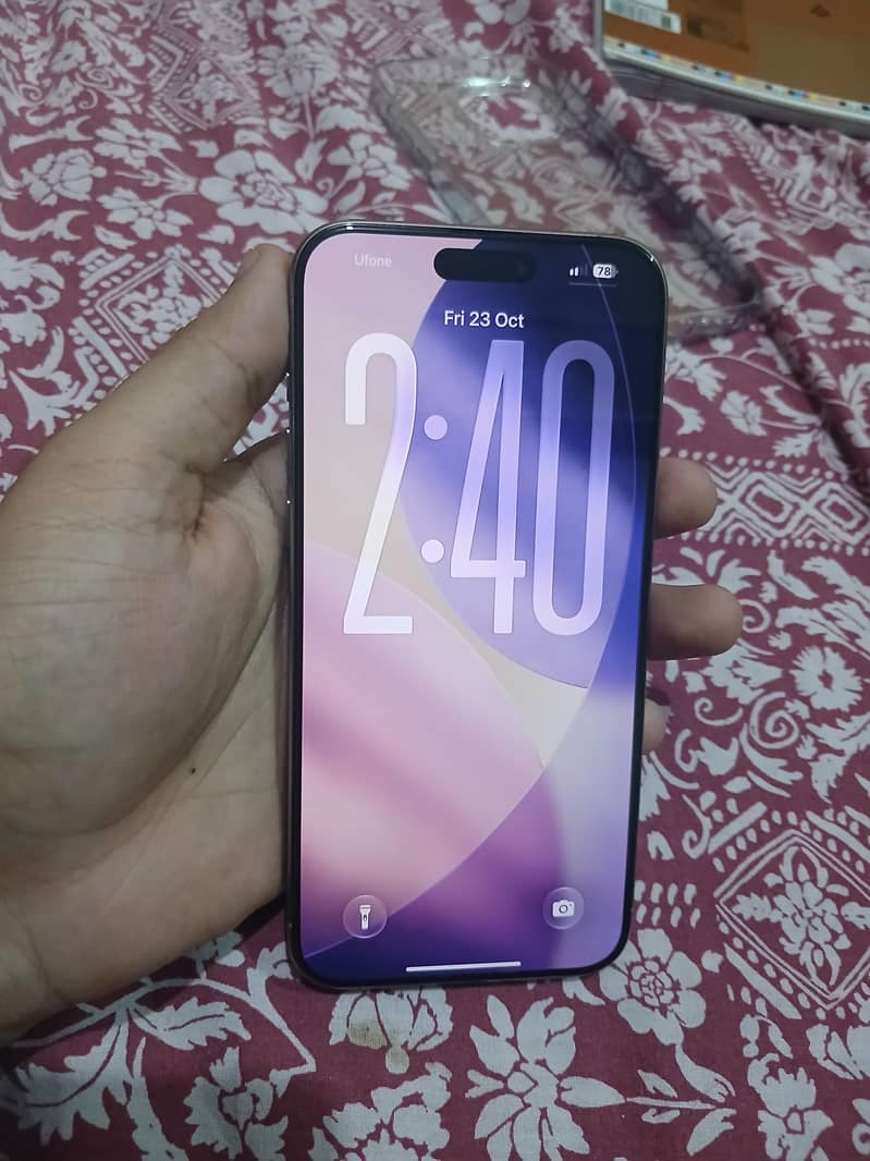 Apple iPhone 15 Pro Max 4