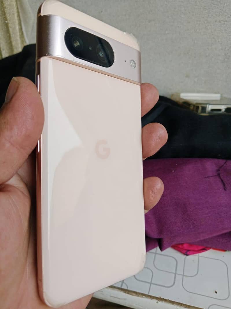 Google Pixel 8 6