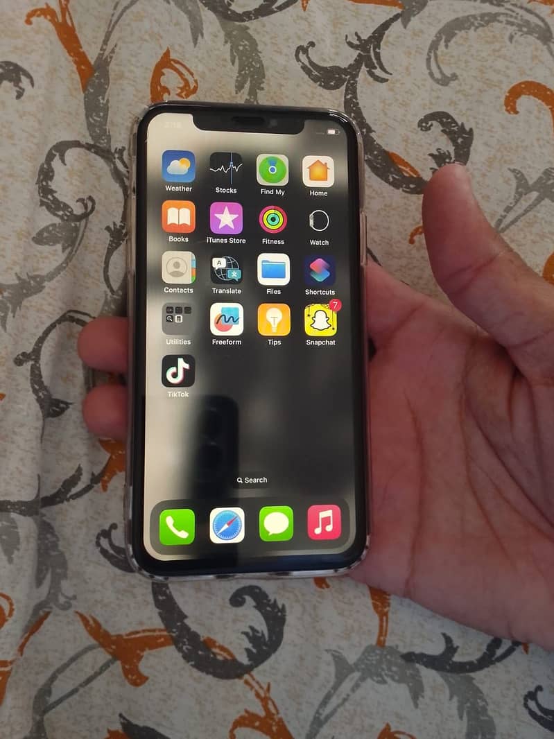 Apple iPhone X 0