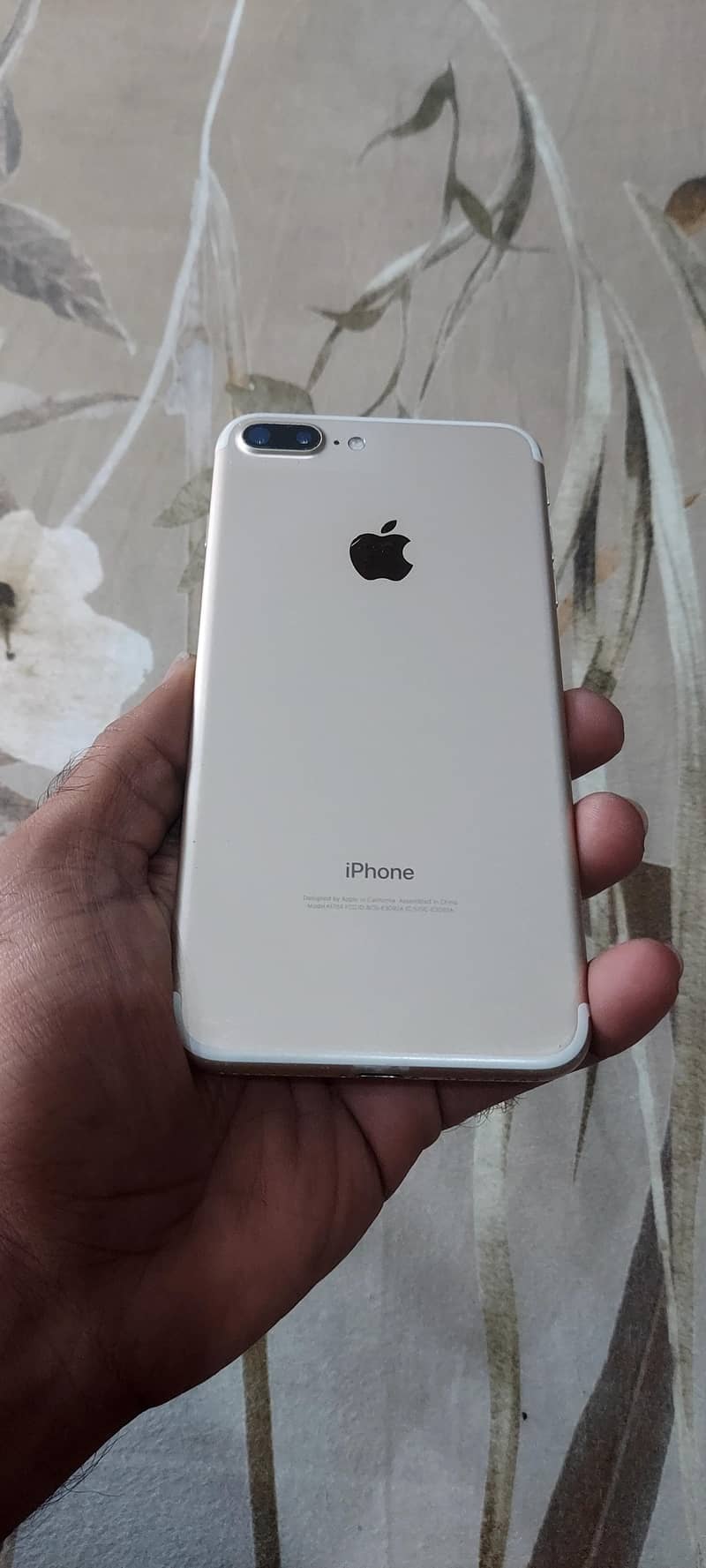 Apple iPhone 7 Plus 4