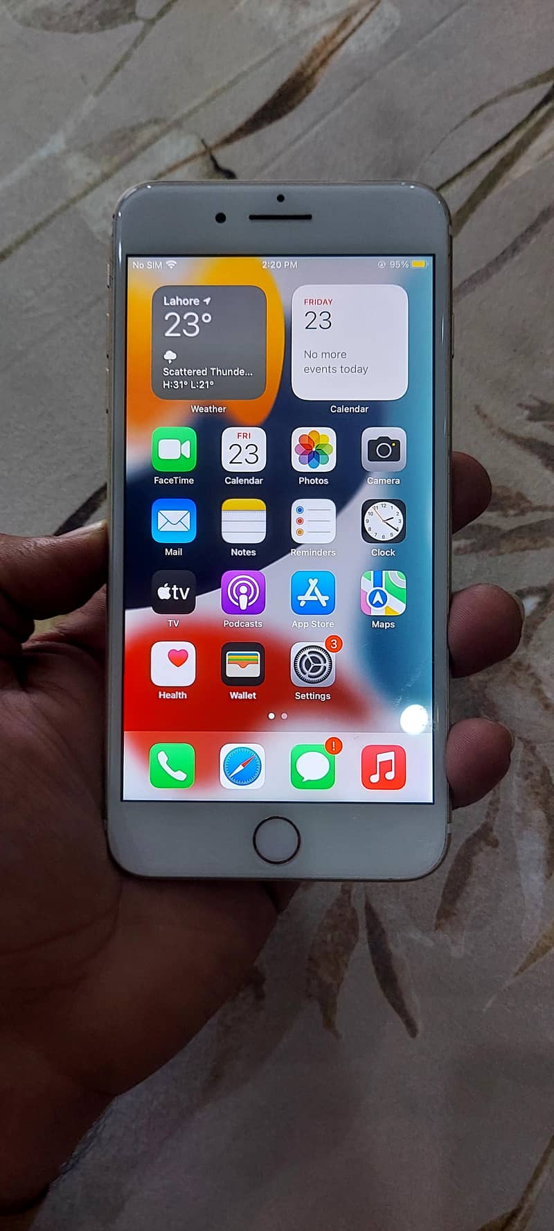 Apple iPhone 7 Plus 5