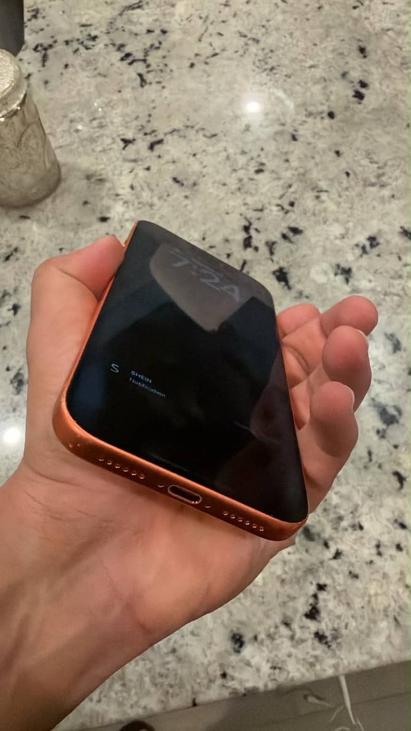 Apple iPhone 17 Pro Max 3