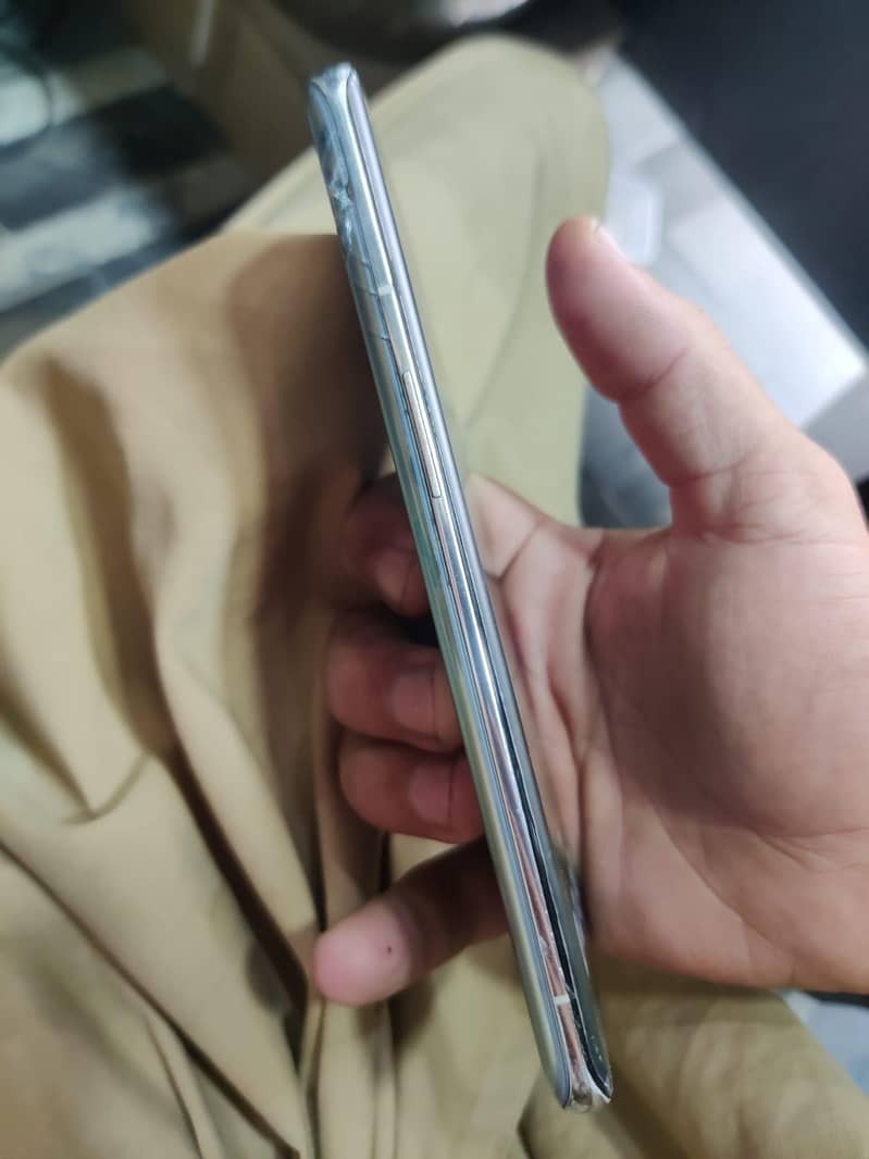 One Plus 9 Pro 3