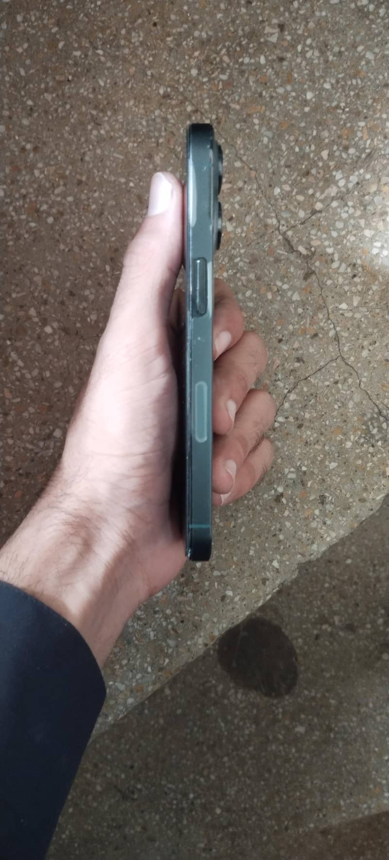Apple iPhone 13 Pro 2
