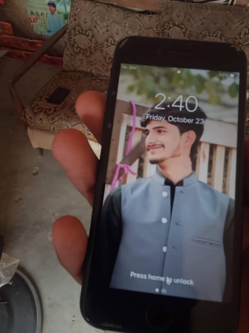 Apple iPhone 7 2