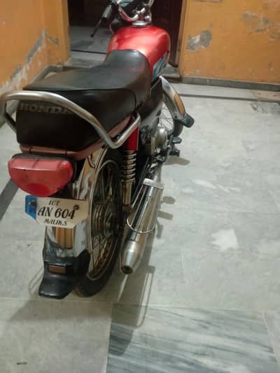 urgent need if anyone interested call me