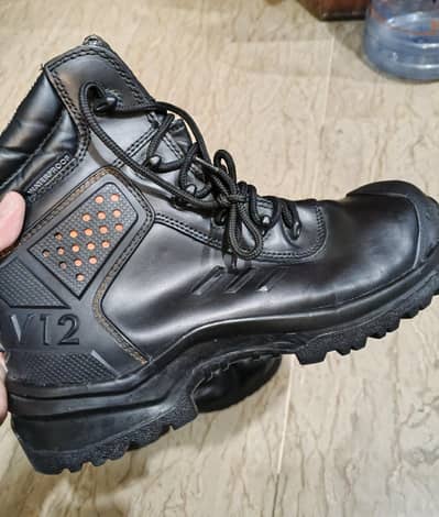 Brand New comando long shoes