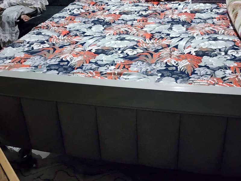 Grey bed 2