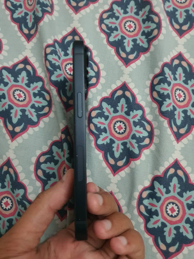 Apple iPhone 14 JV 6
