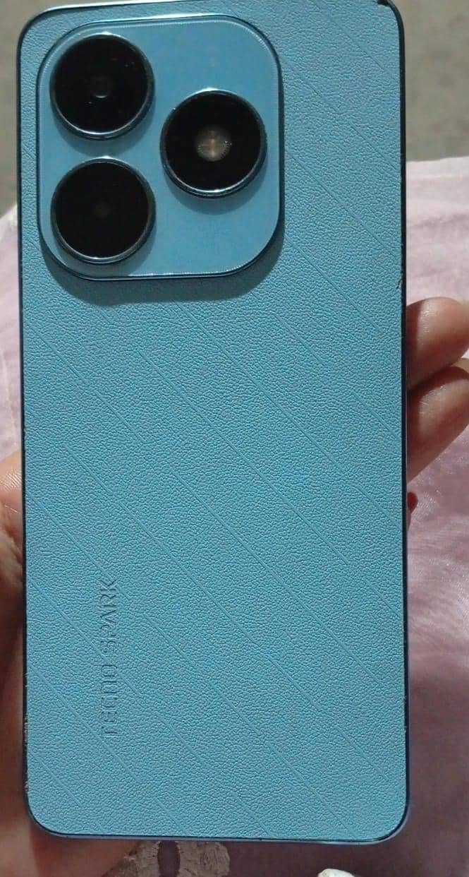 Tecno Spark 20 0