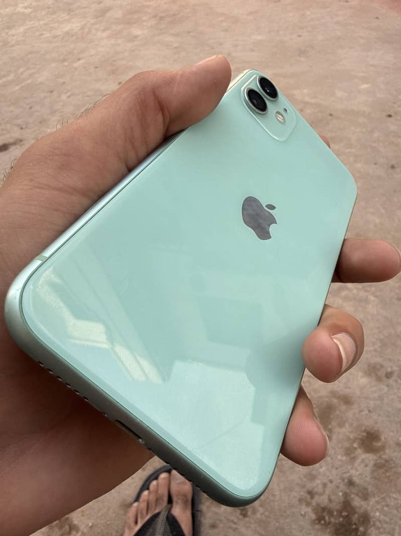 Apple iPhone 11 3