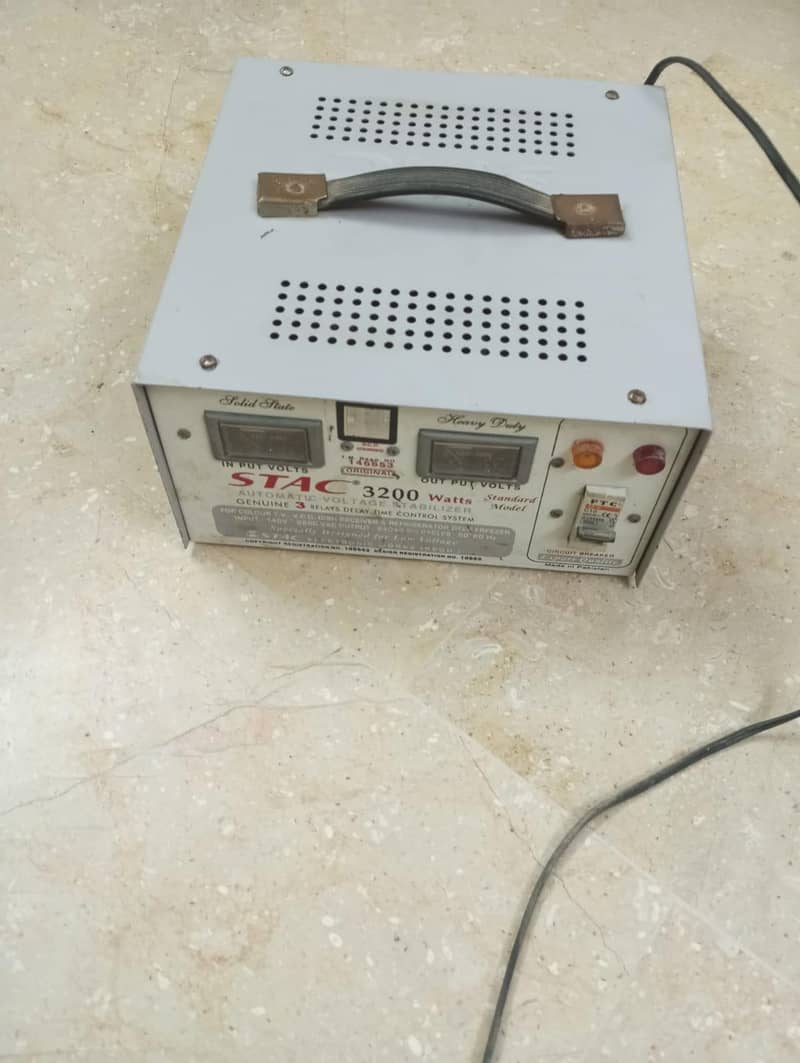 STAC Voltage Stabilizer 3200 Watt 1