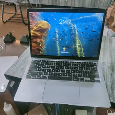 Apple MacBook Air M1 2020 | 8GB RAM | 256GB SSD | 13.3-inch