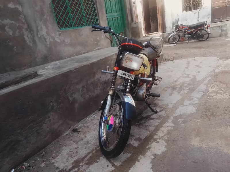Yamaha 2 stock - Other Motorcycles - 1120786846