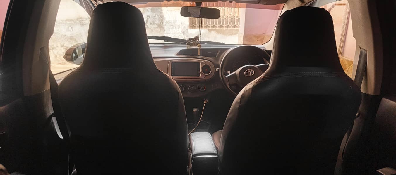 Toyota Vitz 6