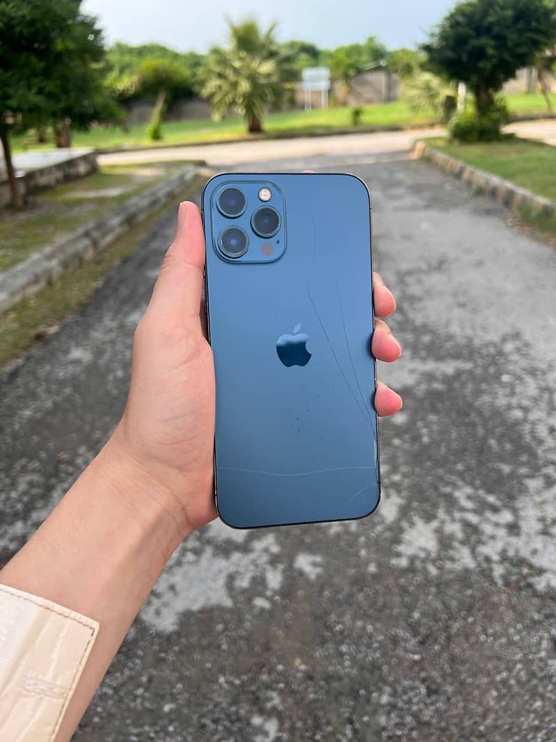 Apple iPhone 12 Pro Max 4