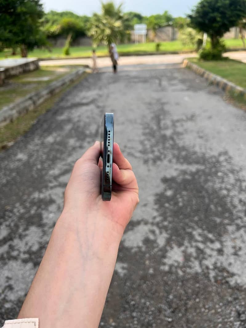 Apple iPhone 12 Pro Max 5