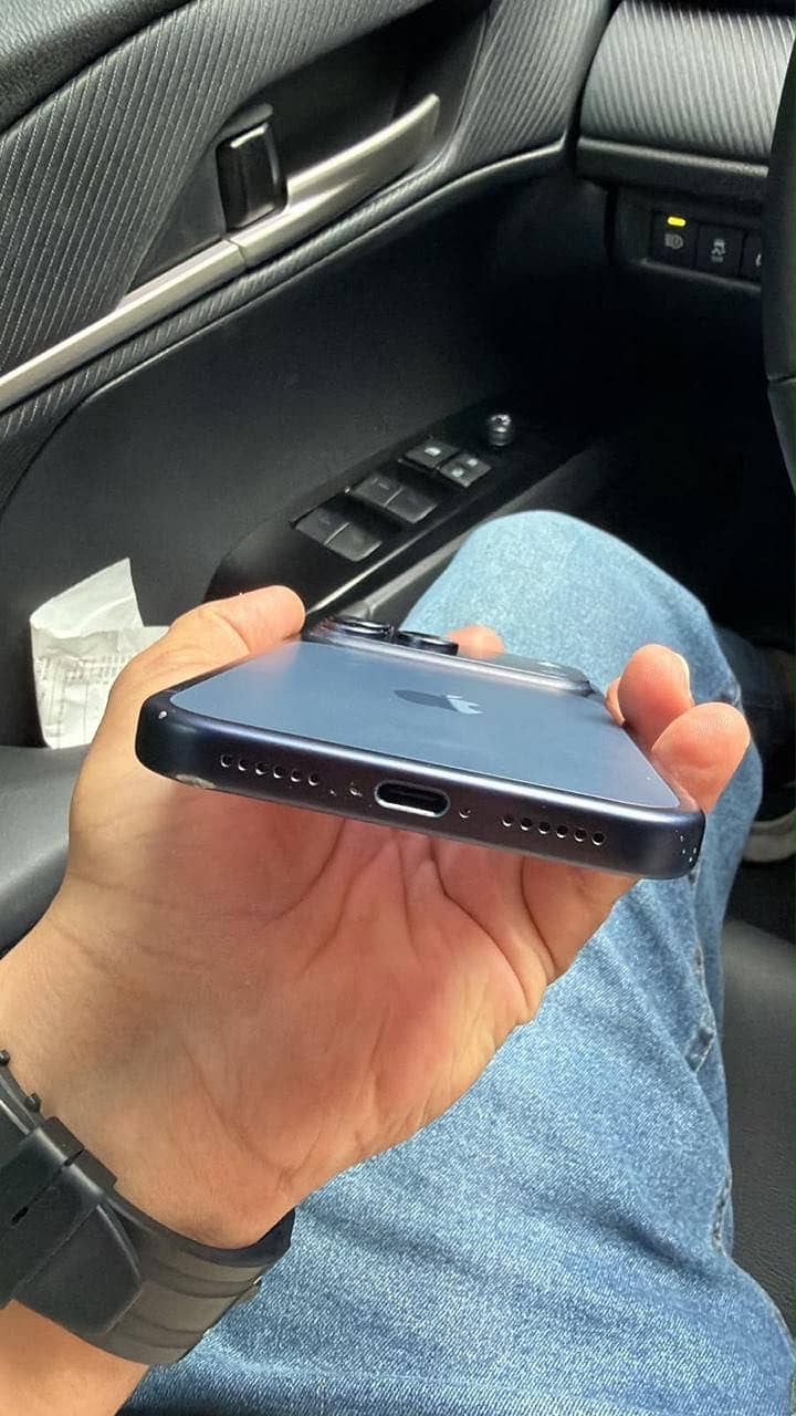 Apple iPhone 17 Pro Max 7