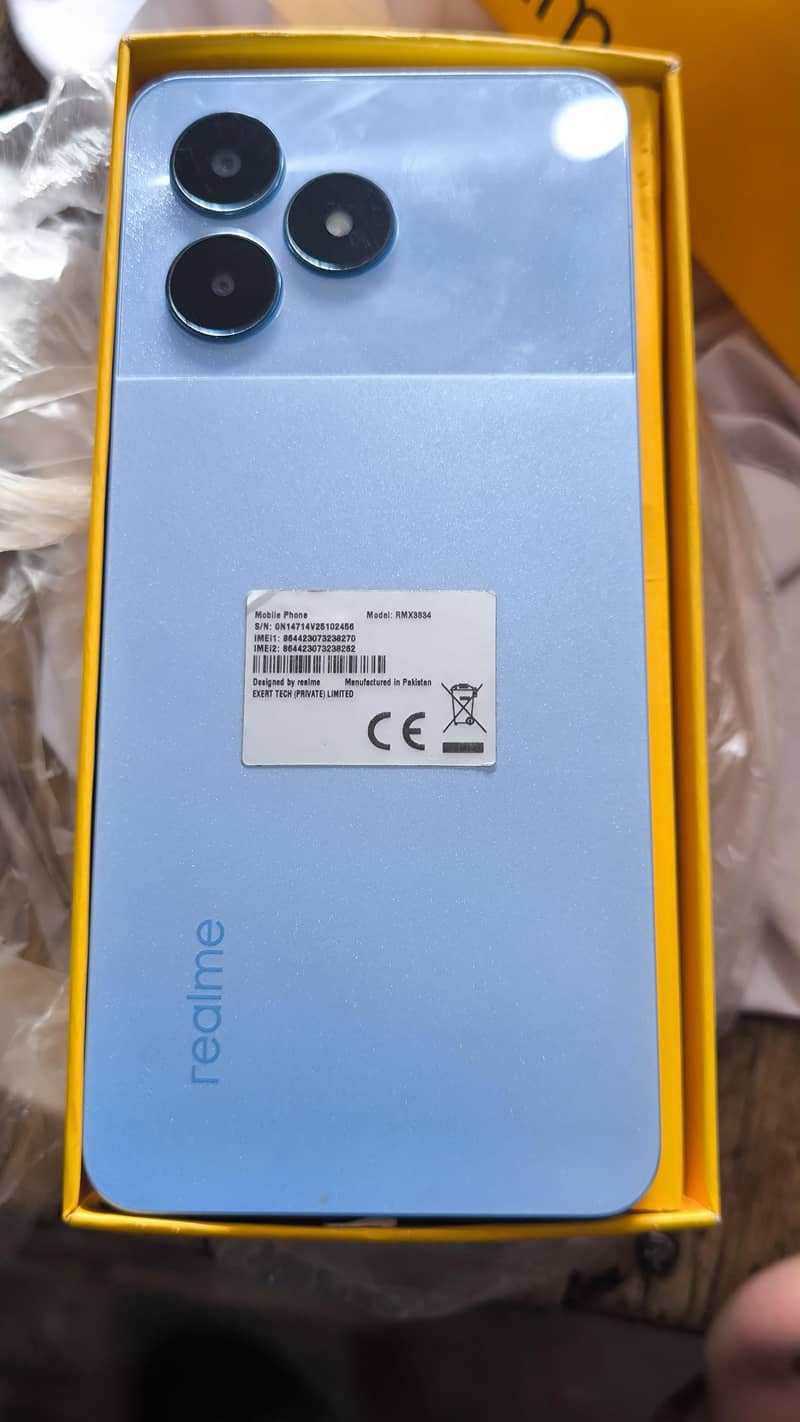 Apple iPhone 13 4