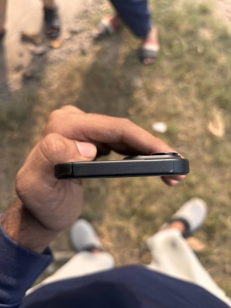 Apple iPhone 15 0