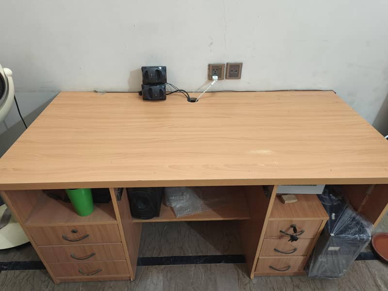 Computer Table / Workstation / Office Table 4
