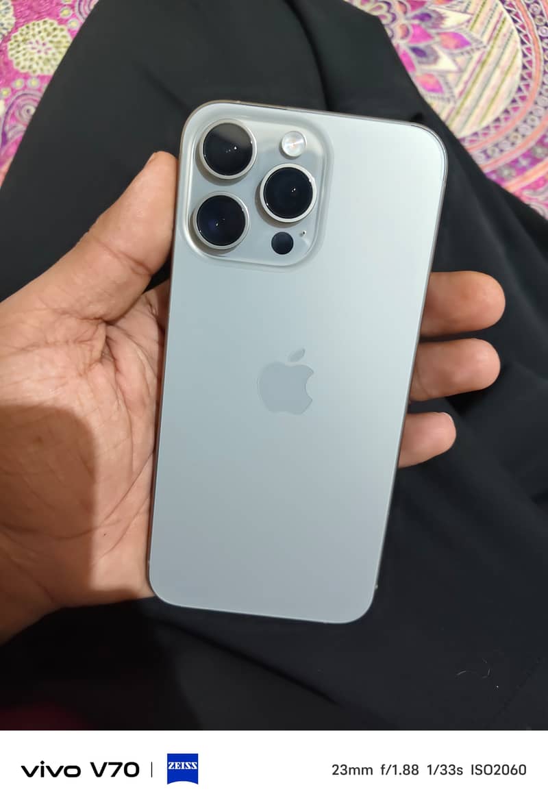 iPhone 15 pro max 5