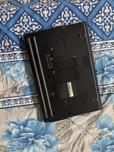Lenovo t420 core i5 2nd gen