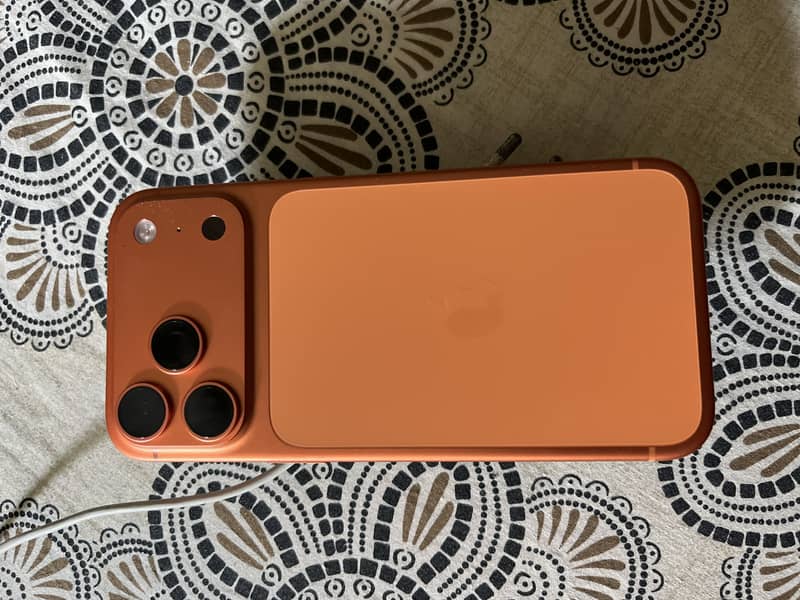 Apple iPhone 17 Pro Max 3