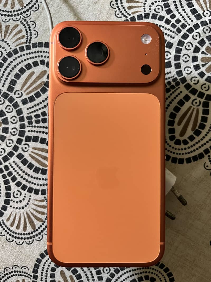 Apple iPhone 17 Pro Max 5
