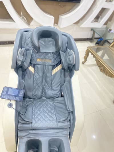 Massager chair  brandname: (JC buckman)