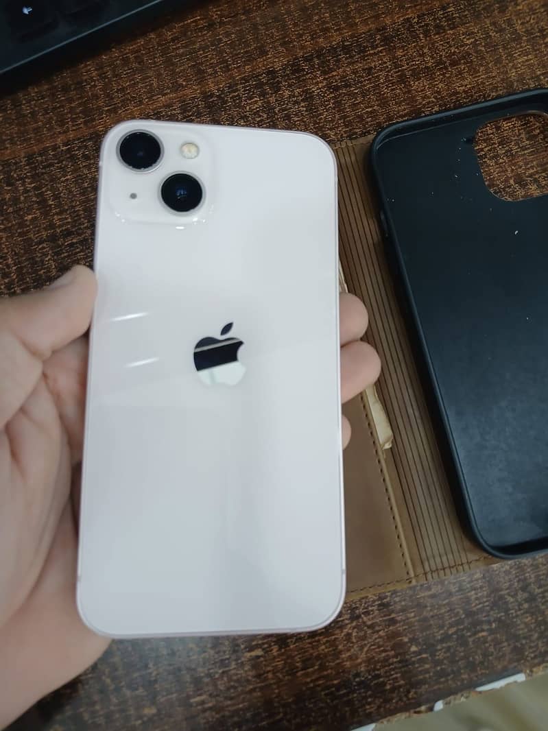 Apple iPhone 13 2