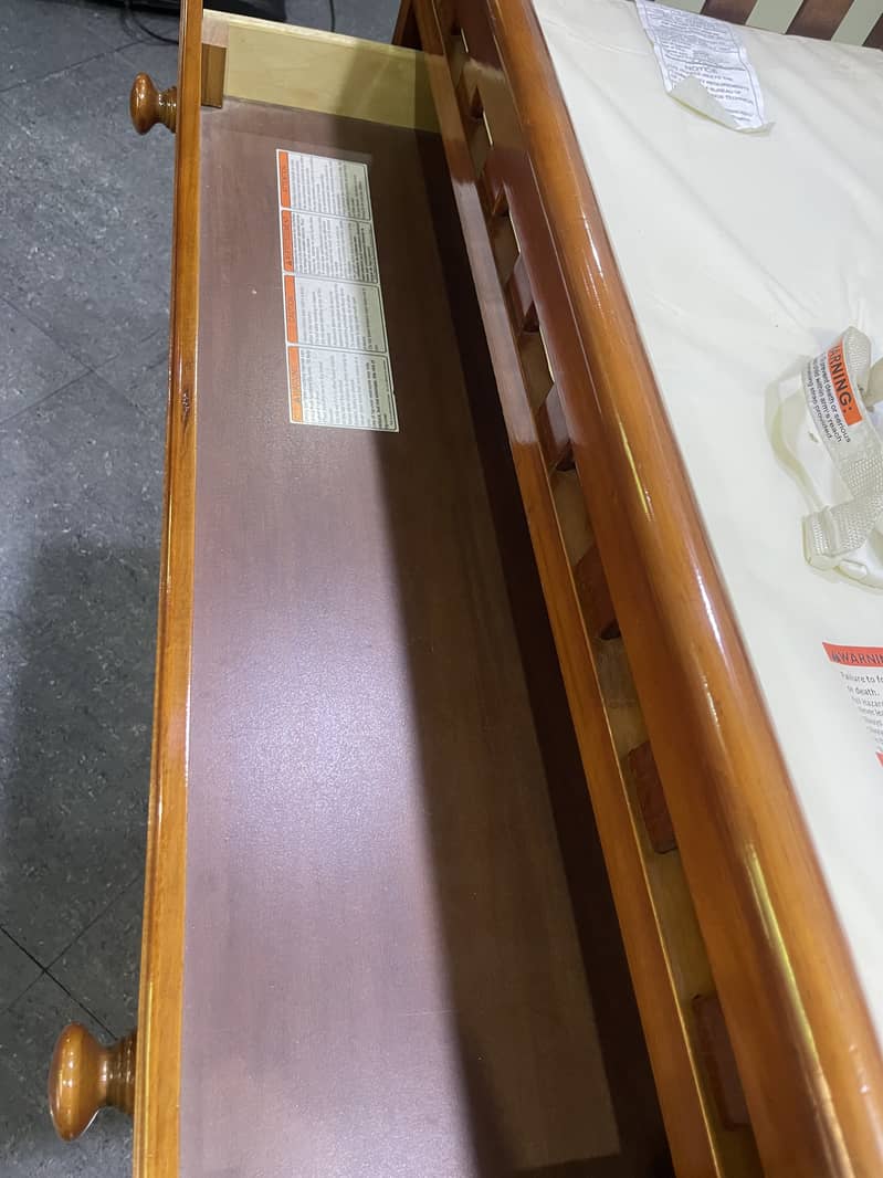 Wooden Baby Changing Table with Storage Shelf & Drawer 3