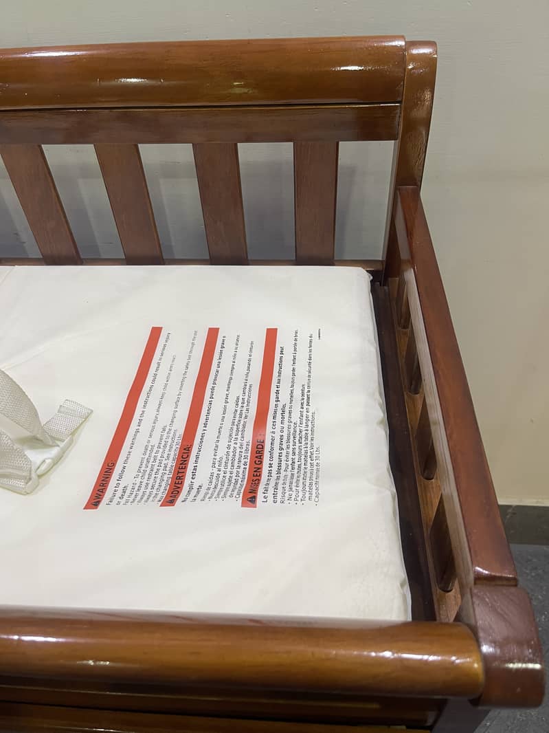 Wooden Baby Changing Table with Storage Shelf & Drawer 8